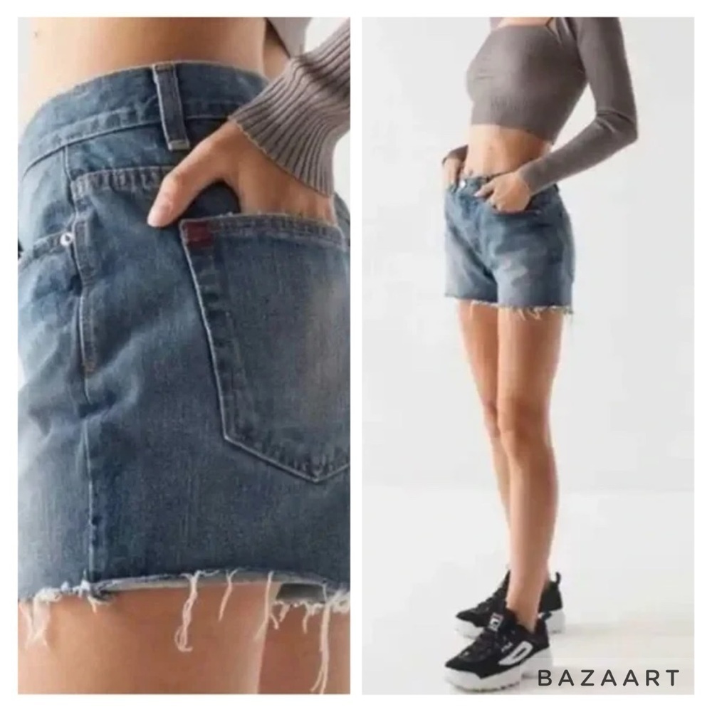 NWT BDG Urban Outfitters Embroidered Low Rise Boyfriend Shorts Size 24 - Picture 1 of 16
